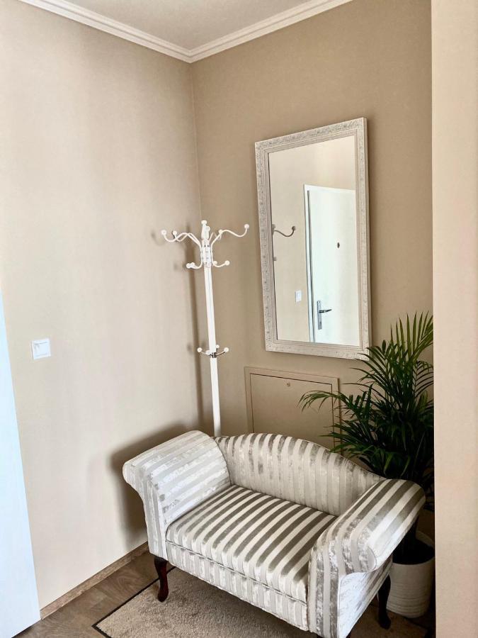 Die Oase - Luxurious Apartment Near The City Center With Free Parking Μπρατισλάβα Εξωτερικό φωτογραφία